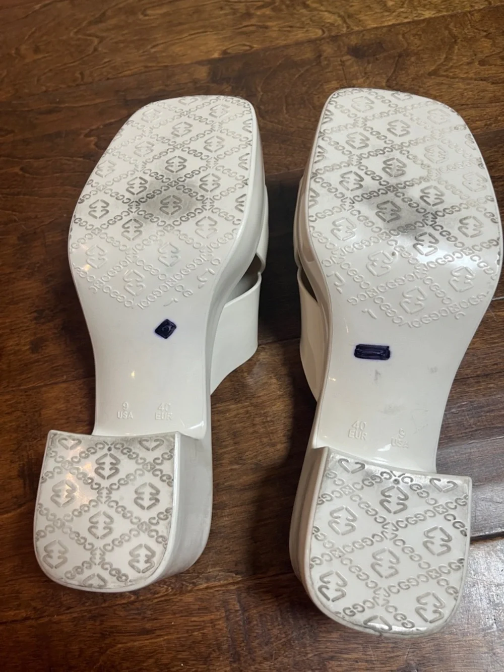 Jeffrey Campbell Bubblegum Platform Sandals, Cream, size 9